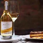 Angyal ベッド・アンド・ブレックファスト